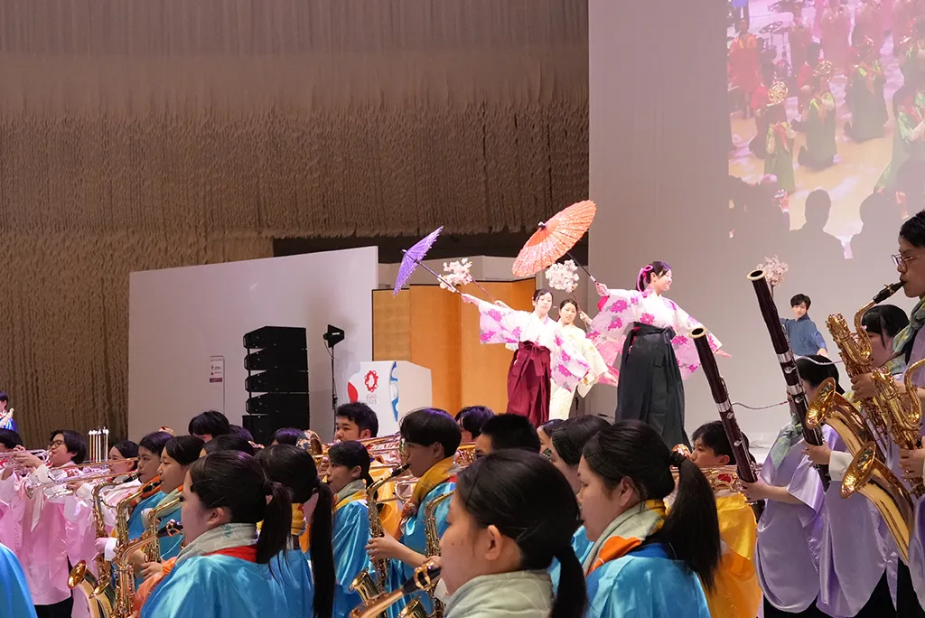 京都両洋高等学校吹奏楽部による演奏